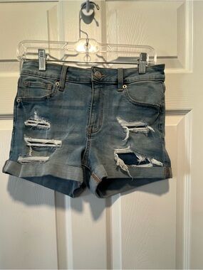 Aeropostale High Rise Distressed Jean Shorts 
Size 8